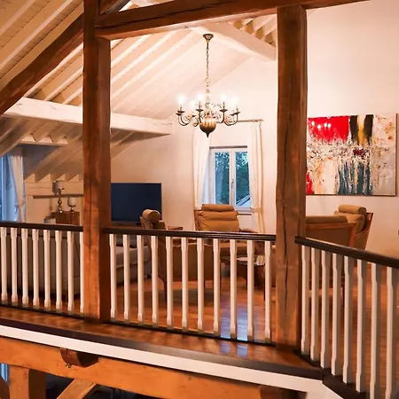 Les 'll' Rivage Lodge