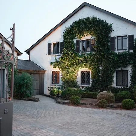 Les 'll' Rivage אכסניה