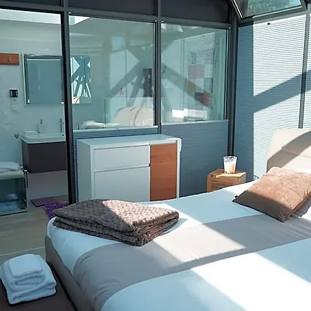 Les 'll' Rivage Lodge